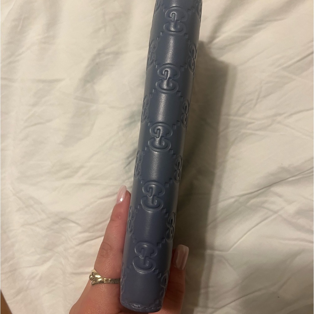 Authentic Gucci Wallet - Picture 3 of 5